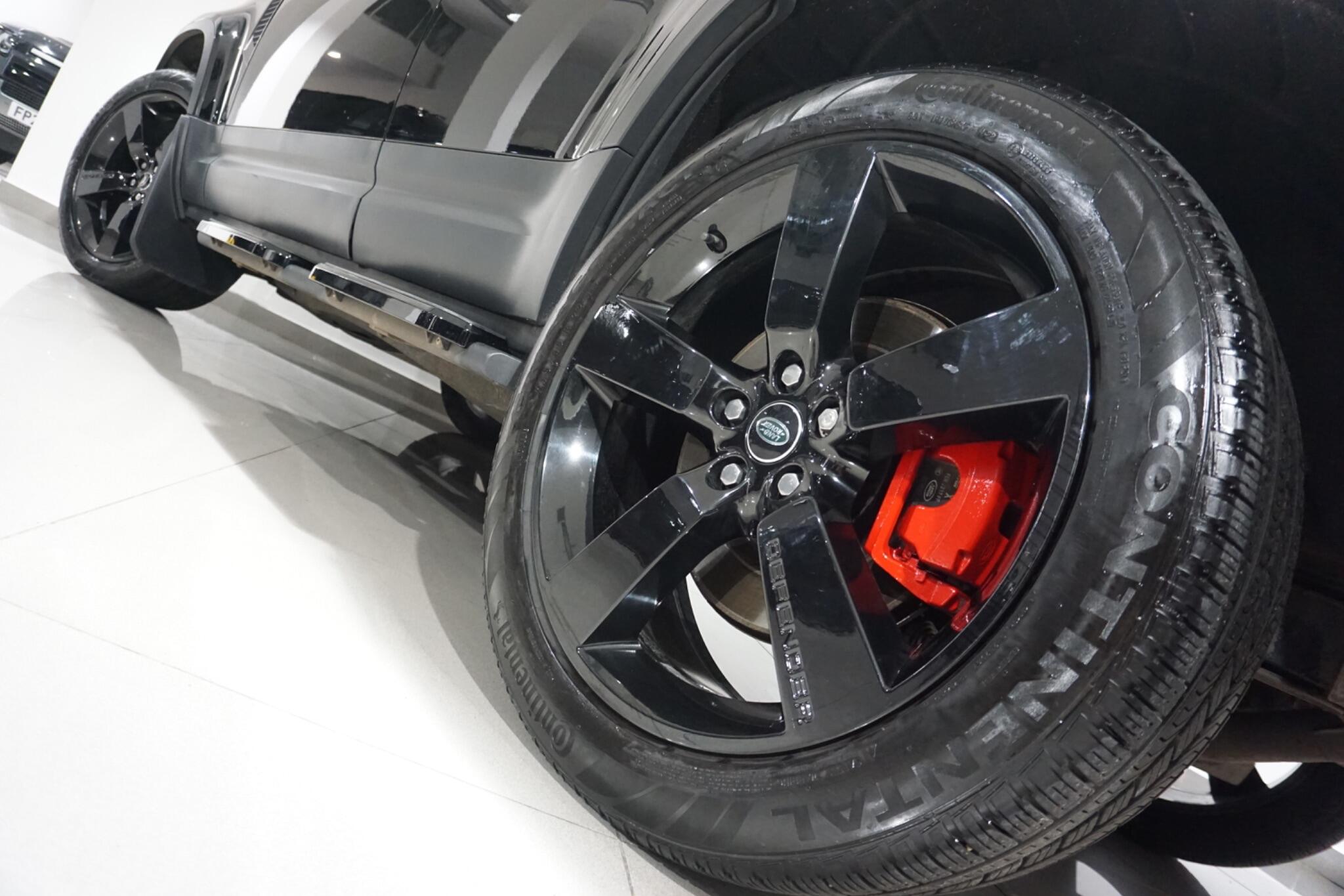 Land Rover Defender 110 3.0 D250 MHEV HSE Hard Top SUV 5dr Diesel Auto 4WD MWB Euro 6 (s/s) (250 ps)